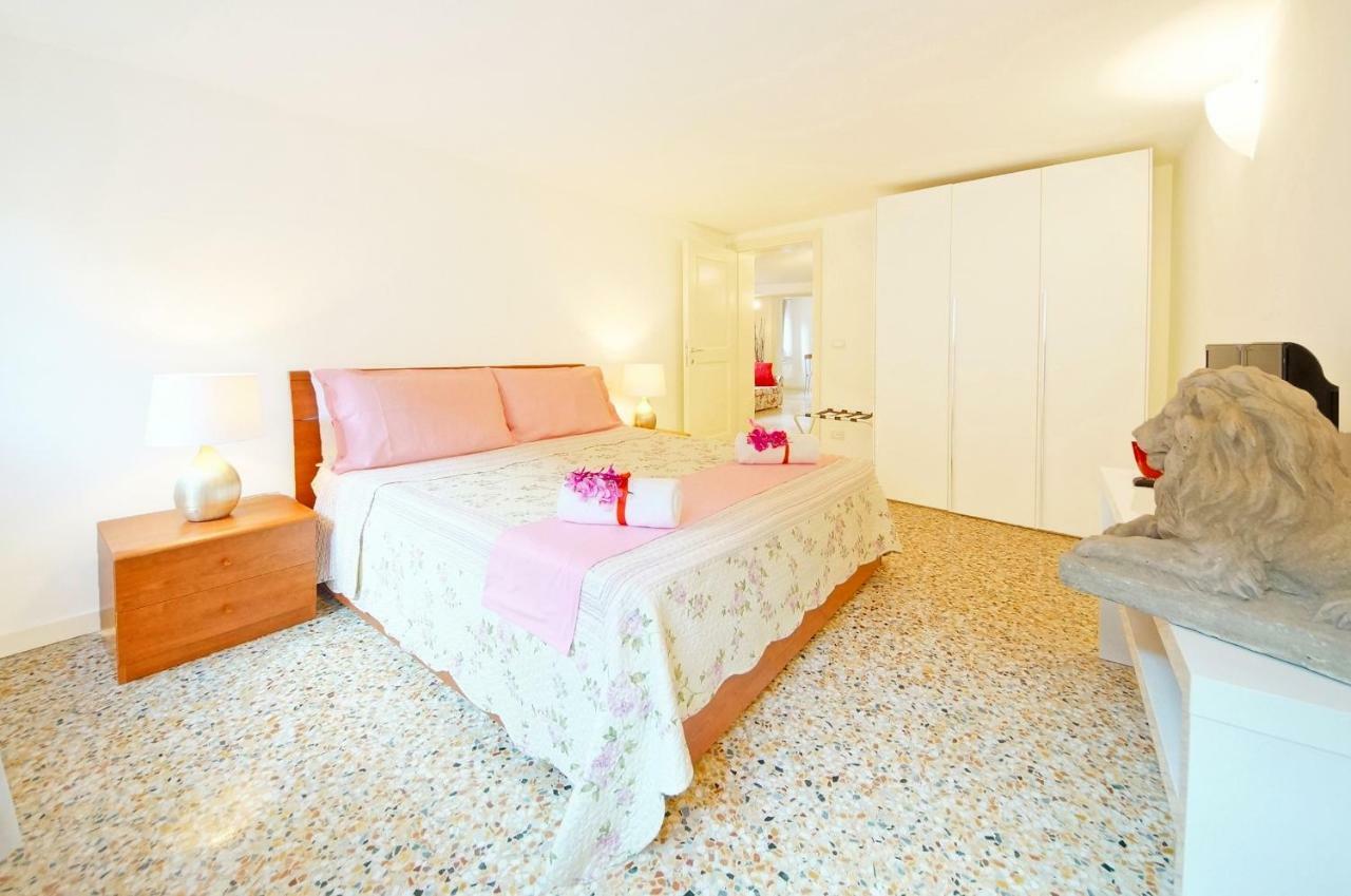 Sant'Aponal Apartment Rialto ヴェネツィア エクステリア 写真